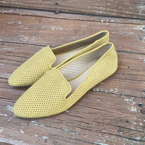 Market & Spruce Tan Flats Size 7.5 NWOT Perfect condition - Picture 2 of 4
